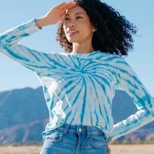 Ivory Ella Blue Moon Swirl tie dye long sleeve tshirt size small